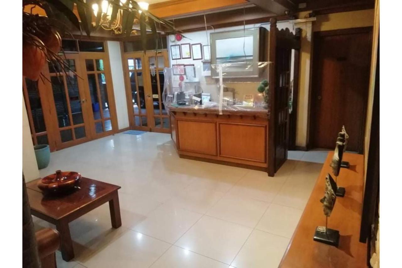 Reddoorz At Casa Marabella Villamonte Bacolod City Exterior foto
