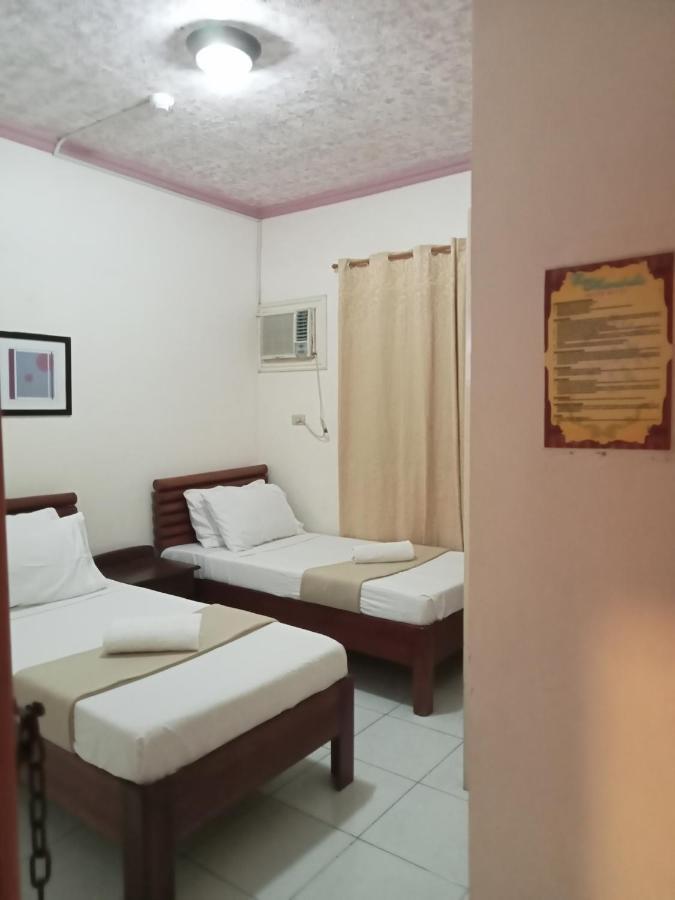 Reddoorz At Casa Marabella Villamonte Bacolod City Exterior foto